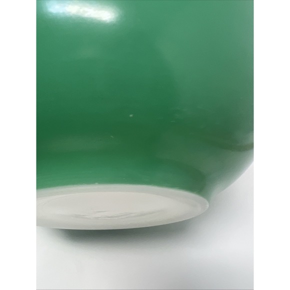 Vintage Pyrex #403 Primary Green Nesting Mixing Bowl 2 1/2 Qt - Picture 10 of 16